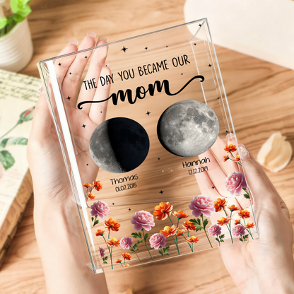 The Day You Became Our Mom - Personalized Acrylic Book Vase