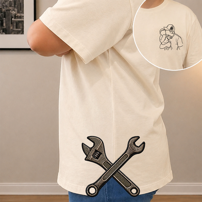 Cette maman appartient à - T-shirt unisexe personnalisé 