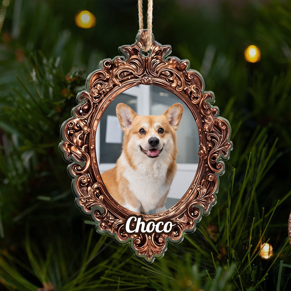 Personalized Royal Pet Ornament: Adorable custom acrylic ornament featuring a pet wearing a regal crown.
